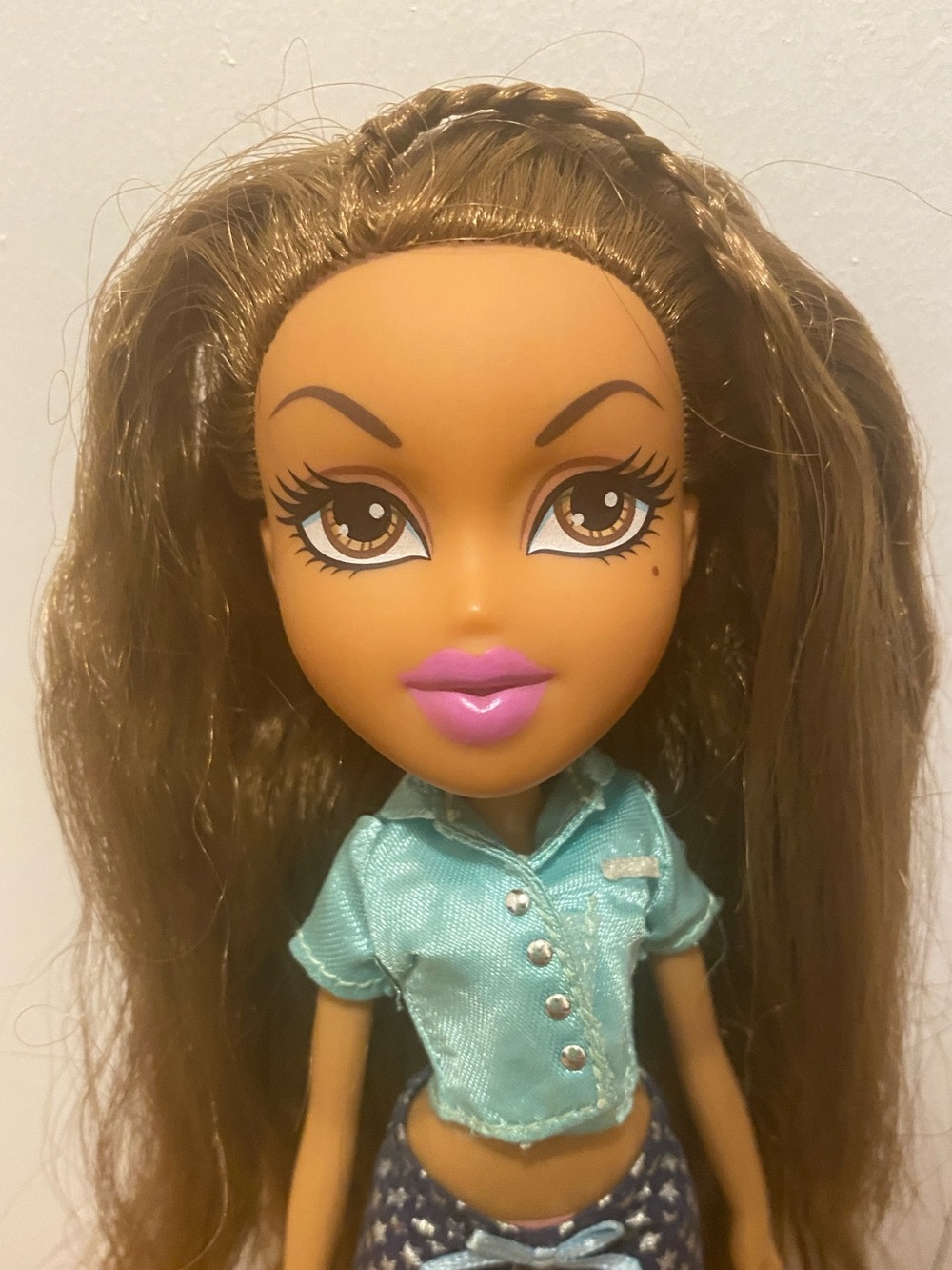 2015 MGA Bratz Doll Sleepover Yasmin